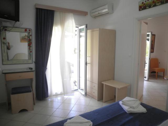 Manto Studios Palaiochora Phòng bức ảnh